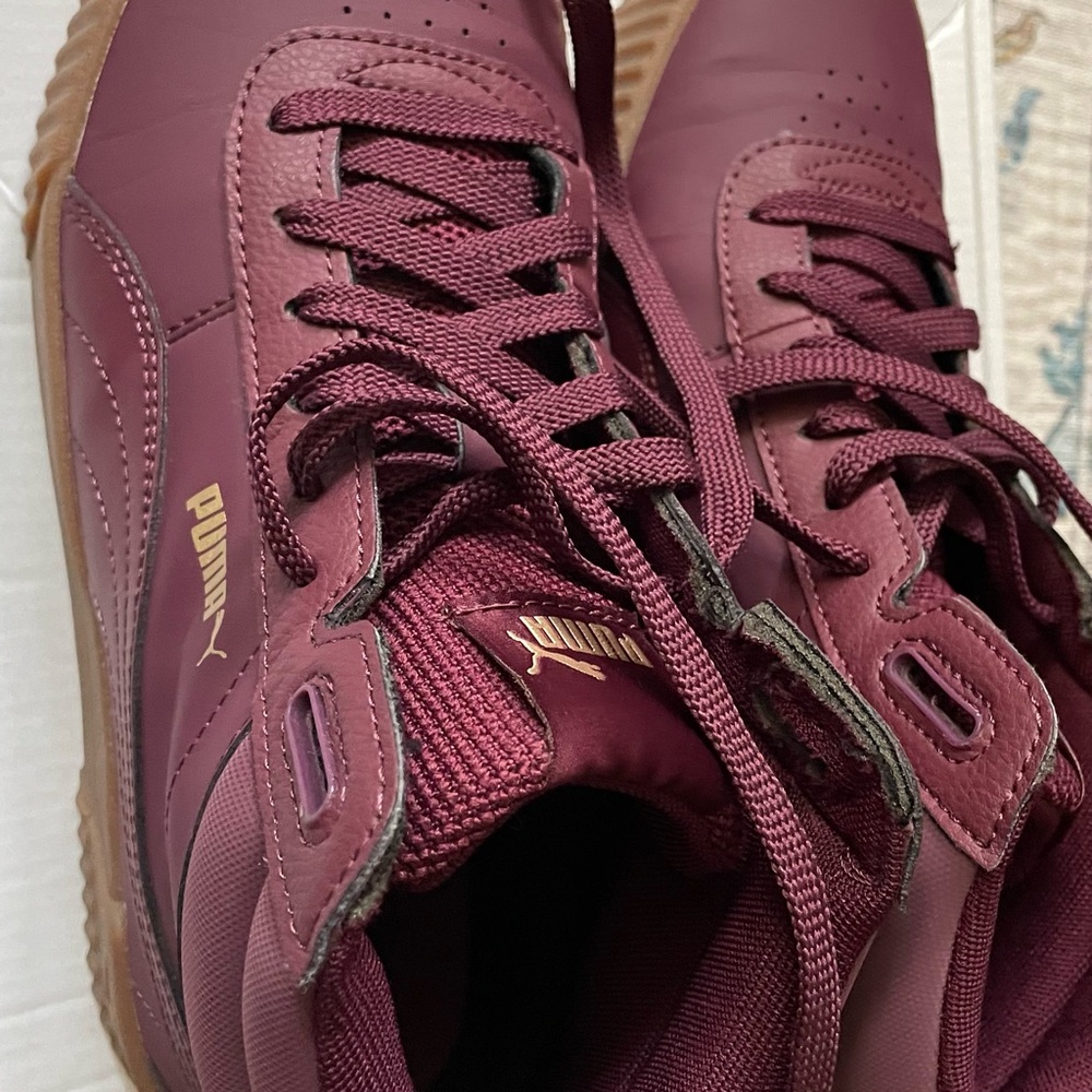 Puma MaroonBurgany mid Tops Sneakers w Gold Accents puma belt fir front closure
